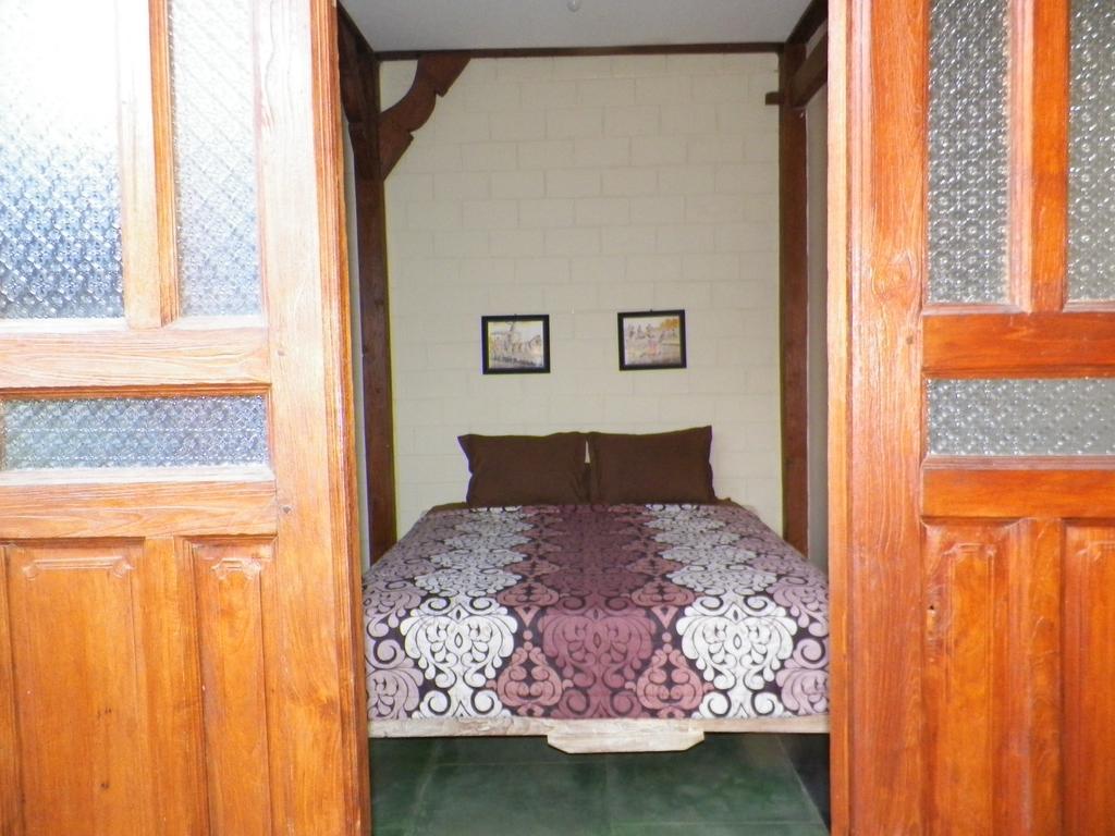 Ndalem Timoho Hotel Yogyakarta Exterior photo