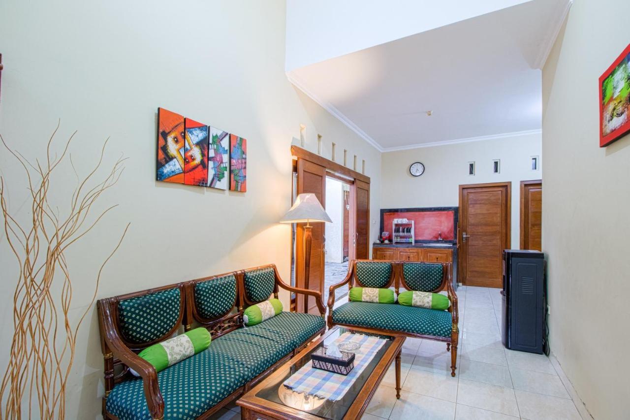 Ndalem Timoho Hotel Yogyakarta Exterior photo